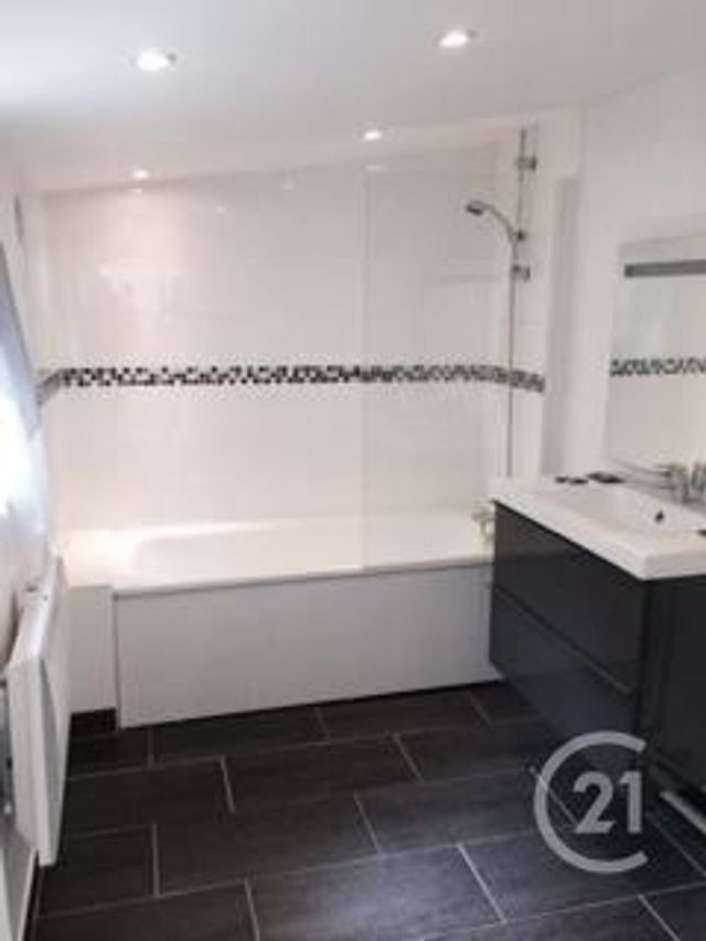 Appartement F3 &agrave; louer - 3 pi&egrave;ces - 66,27 m2 - St Mande - 94 - ILE-DE-FRANCE