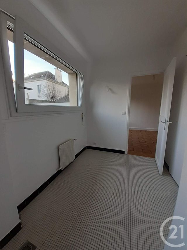 Appartement Studio &agrave; louer - 1 pi&egrave;ce - 27,02 m2 - St Mande - 94 - ILE-DE-FRANCE