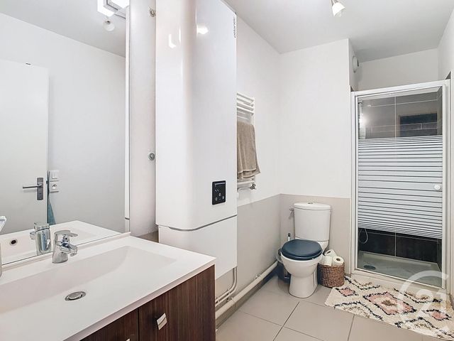 Appartement T3 à vendre - 3 pièces - 65,48 m2 - Bordeaux - 33 - AQUITAINE