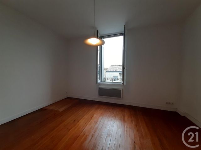 Appartement F2 à louer - 2 pièces - 39 m2 - Bordeaux - 33 - AQUITAINE