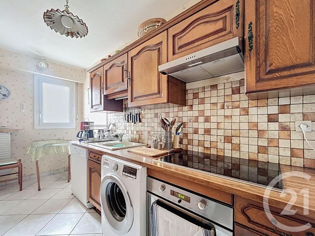 Appartement T5 à vendre - 5 pièces - 103,71 m2 - Bordeaux - 33 - AQUITAINE