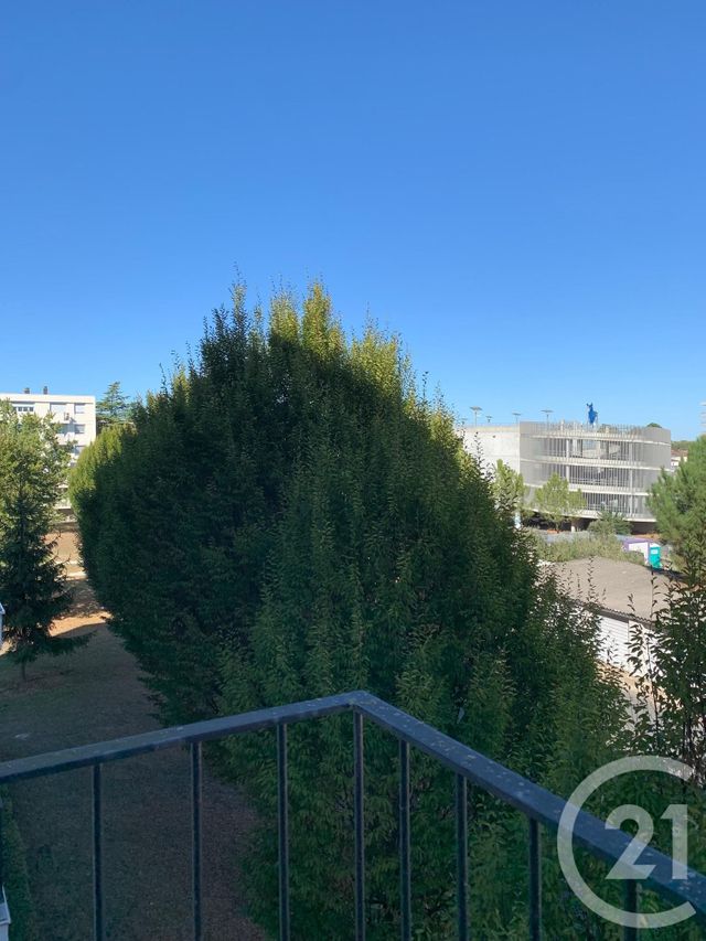 Appartement F4 à louer - 4 pièces - 67,81 m2 - Merignac - 33 - AQUITAINE