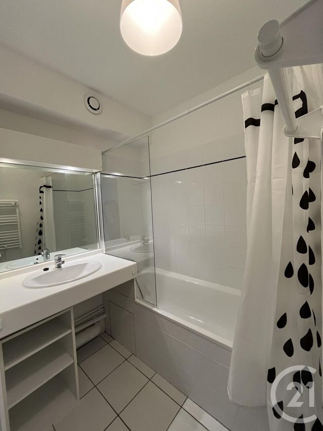 Appartement T2 &agrave; louer - 2 pi&egrave;ces - 38,81 m2 - Bordeaux - 33 - AQUITAINE