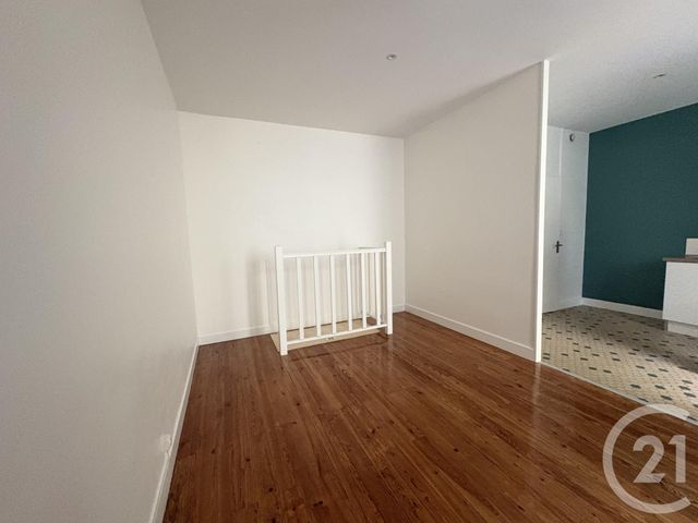 Appartement Studio &agrave; louer - 1 pi&egrave;ce - 23,72 m2 - Bordeaux - 33 - AQUITAINE