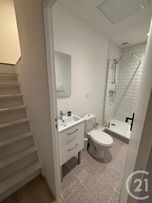 Appartement T2 &agrave; louer - 2 pi&egrave;ces - 28,98 m2 - Bordeaux - 33 - AQUITAINE