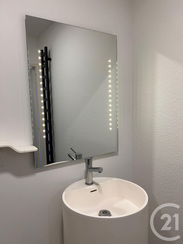 Appartement T3 &agrave; louer - 3 pi&egrave;ces - 67,20 m2 - Bordeaux - 33 - AQUITAINE