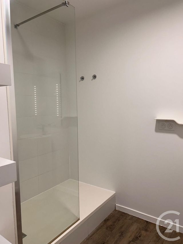 Appartement T3 &agrave; louer - 3 pi&egrave;ces - 67,20 m2 - Bordeaux - 33 - AQUITAINE