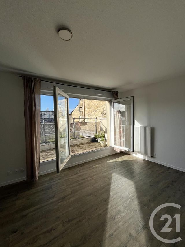 Appartement T3 &agrave; louer - 3 pi&egrave;ces - 67,20 m2 - Bordeaux - 33 - AQUITAINE