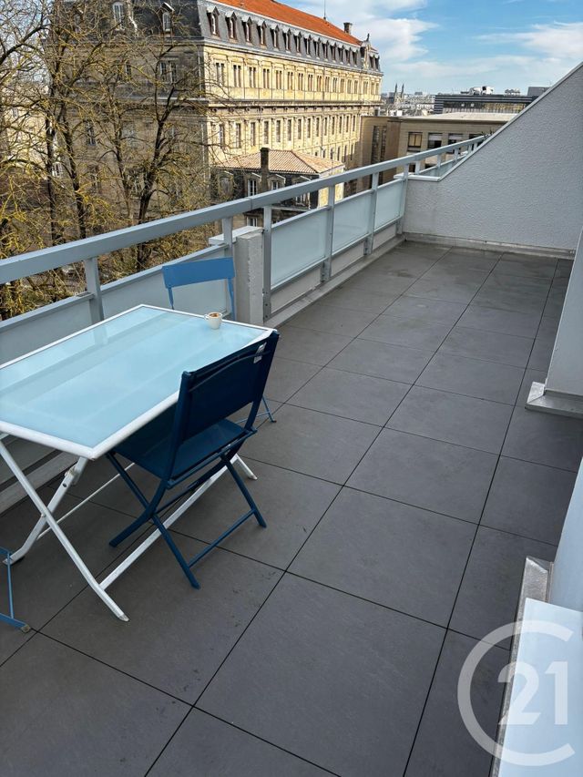 Appartement Studio &agrave; louer - 1 pi&egrave;ce - 26,90 m2 - Bordeaux - 33 - AQUITAINE
