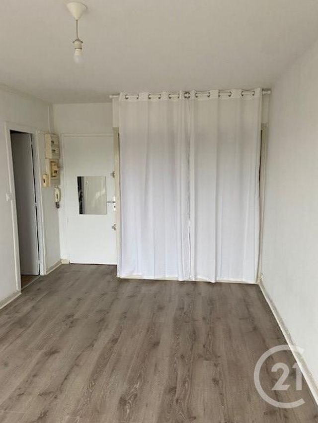 Appartement Studio &agrave; louer - 1 pi&egrave;ce - 24,24 m2 - Talence - 33 - AQUITAINE
