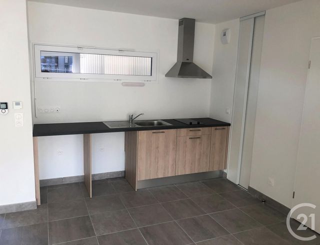 Appartement T2 &agrave; louer - 2 pi&egrave;ces - 43,60 m2 - Bordeaux - 33 - AQUITAINE