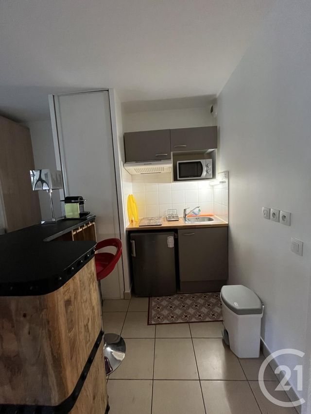 Appartement Studio &agrave; louer - 1 pi&egrave;ce - 32,81 m2 - Bordeaux - 33 - AQUITAINE