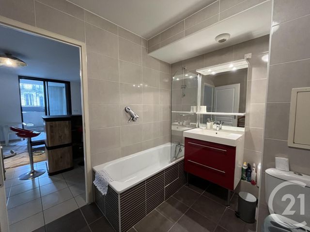 Appartement Studio &agrave; louer - 1 pi&egrave;ce - 32,81 m2 - Bordeaux - 33 - AQUITAINE