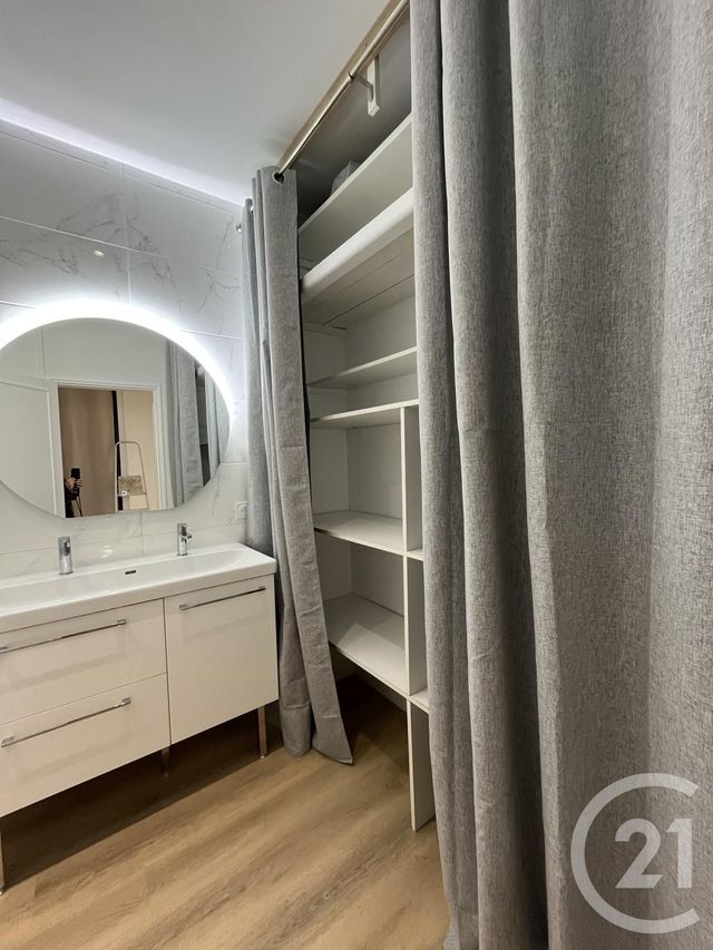 Appartement T3 &agrave; louer - 3 pi&egrave;ces - 74,39 m2 - Bordeaux - 33 - AQUITAINE