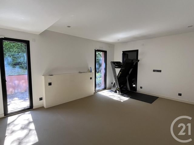 Maison &agrave; louer - 5 pi&egrave;ces - 151,70 m2 - Latresne - 33 - AQUITAINE