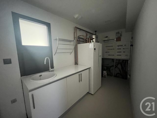 Maison &agrave; louer - 5 pi&egrave;ces - 151,70 m2 - Latresne - 33 - AQUITAINE
