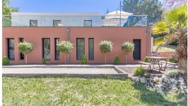 Maison &agrave; louer - 5 pi&egrave;ces - 151,70 m2 - Latresne - 33 - AQUITAINE
