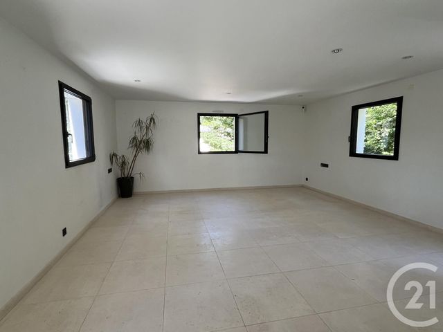 Maison &agrave; louer - 5 pi&egrave;ces - 151,70 m2 - Latresne - 33 - AQUITAINE