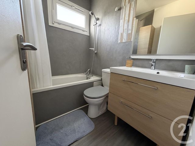 Appartement Chambre &agrave; louer - 1 pi&egrave;ce - 10,51 m2 - Pessac - 33 - AQUITAINE