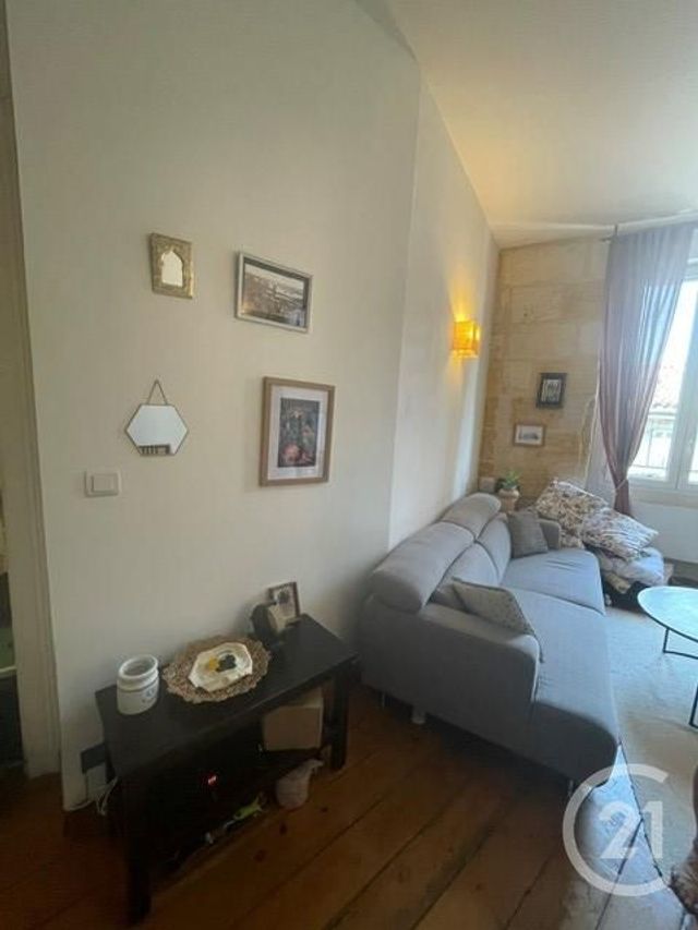 Appartement &agrave; louer - 3 pi&egrave;ces - 49,43 m2 - Bordeaux - 33 - AQUITAINE