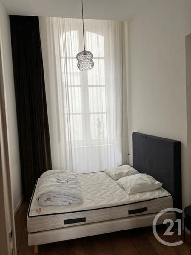 Appartement T3 &agrave; louer - 3 pi&egrave;ces - 71,42 m2 - Bordeaux - 33 - AQUITAINE
