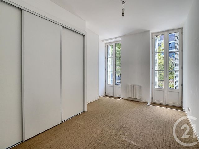 Appartement F5 &agrave; louer - 5 pi&egrave;ces - 154,65 m2 - Bordeaux - 33 - AQUITAINE