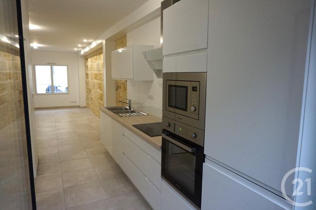 Maison &agrave; louer - 5 pi&egrave;ces - 88,41 m2 - Bordeaux - 33 - AQUITAINE