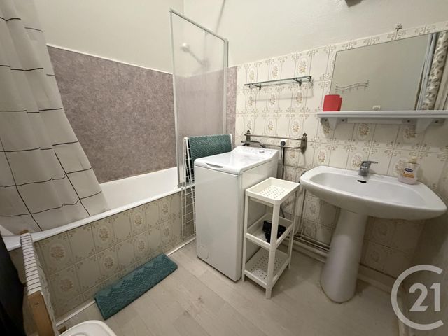 Appartement F3 &agrave; louer - 3 pi&egrave;ces - 60,07 m2 - Bordeaux - 33 - AQUITAINE