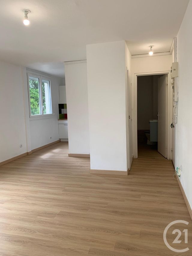 Appartement T1 &agrave; louer - 1 pi&egrave;ce - 30,43 m2 - Bordeaux - 33 - AQUITAINE