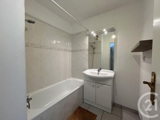 Appartement T2 &agrave; louer - 2 pi&egrave;ces - 41,76 m2 - Bordeaux - 33 - AQUITAINE