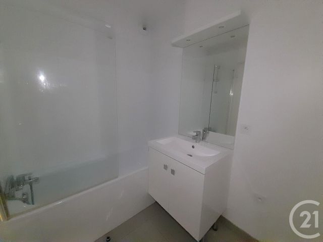 Appartement T3 &agrave; louer - 3 pi&egrave;ces - 62,96 m2 - Bruges - 33 - AQUITAINE