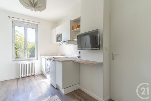 Appartement Studio &agrave; louer - 1 pi&egrave;ce - 16,99 m2 - Bordeaux - 33 - AQUITAINE