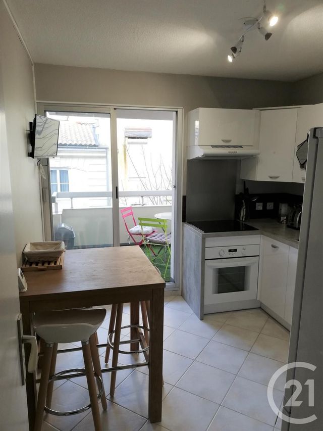 Appartement T3 &agrave; louer - 3 pi&egrave;ces - 57,89 m2 - Bordeaux - 33 - AQUITAINE