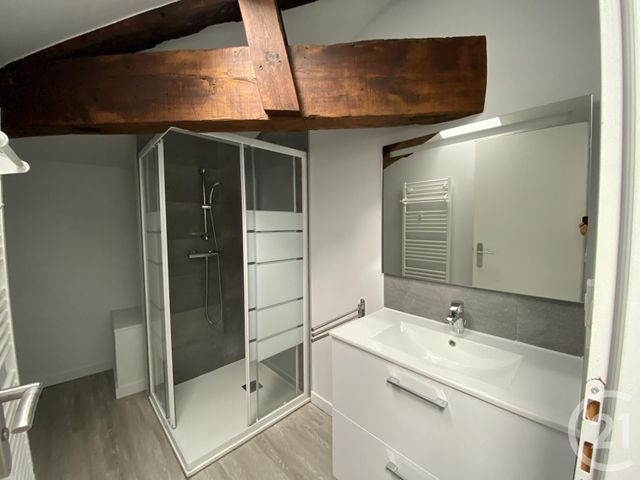 Appartement T3 &agrave; louer - 3 pi&egrave;ces - 61,01 m2 - Le Bouscat - 33 - AQUITAINE