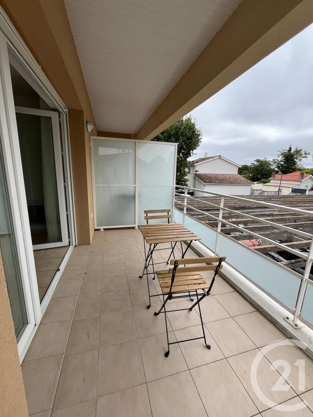 Appartement T3 &agrave; louer - 3 pi&egrave;ces - 69,01 m2 - Pessac - 33 - AQUITAINE