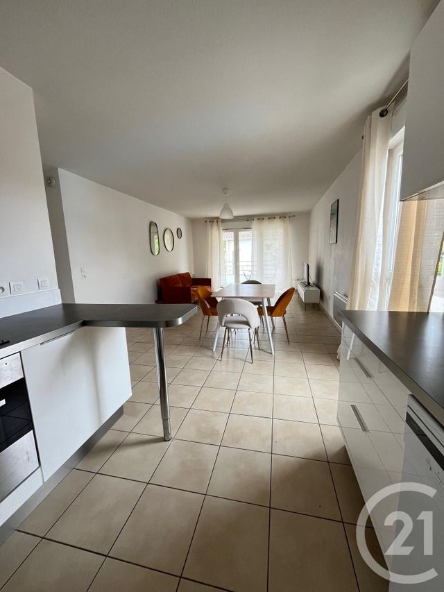 Appartement T3 &agrave; louer - 3 pi&egrave;ces - 69,01 m2 - Pessac - 33 - AQUITAINE