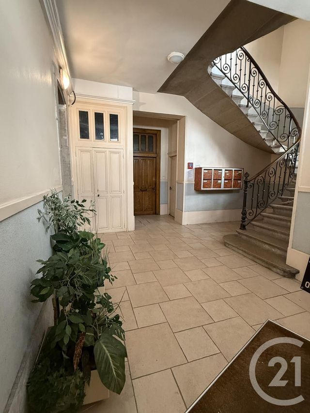 Appartement F2 à vendre - 4 pièces - 61 m2 - Dole - 39 - FRANCHE-COMTE