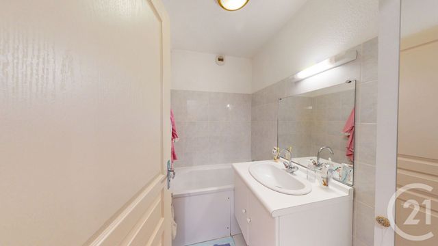 Appartement F4 &agrave; vendre - 4 pi&egrave;ces - 80,45 m2 - Dole - 39 - FRANCHE-COMTE