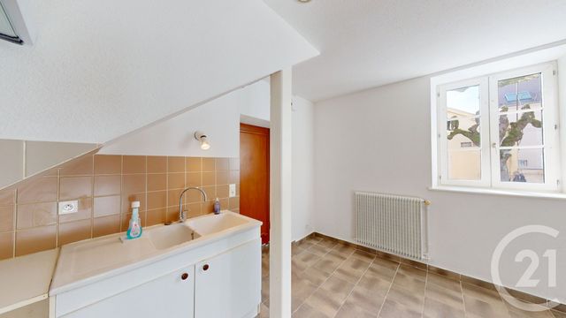 Appartement Duplex &agrave; louer - 3 pi&egrave;ces - 63 m2 - Dole - 39 - FRANCHE-COMTE