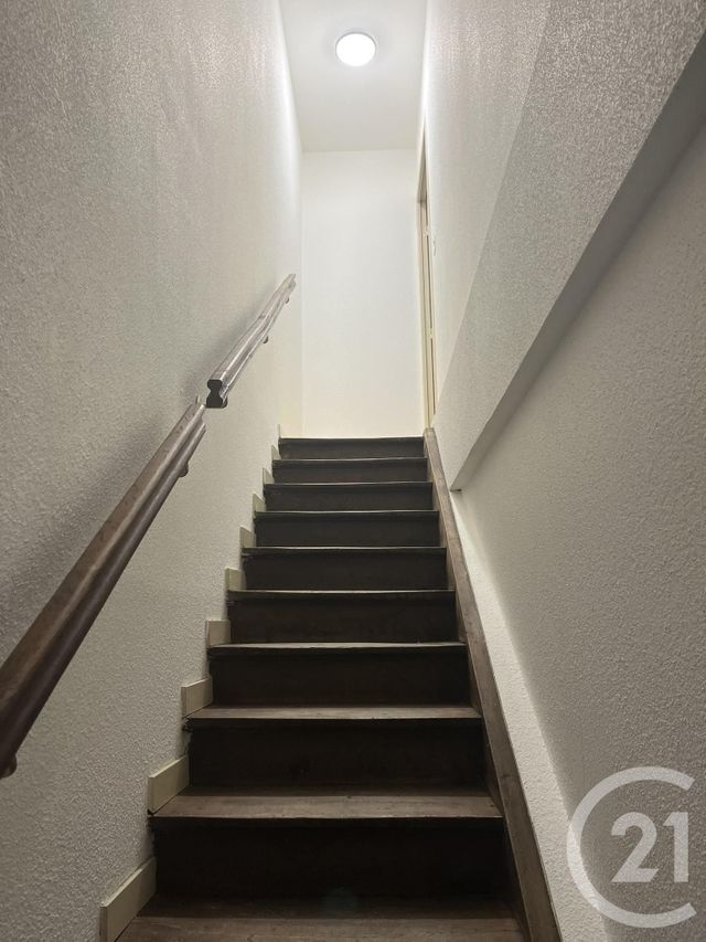 Appartement Duplex &agrave; louer - 3 pi&egrave;ces - 63 m2 - Dole - 39 - FRANCHE-COMTE
