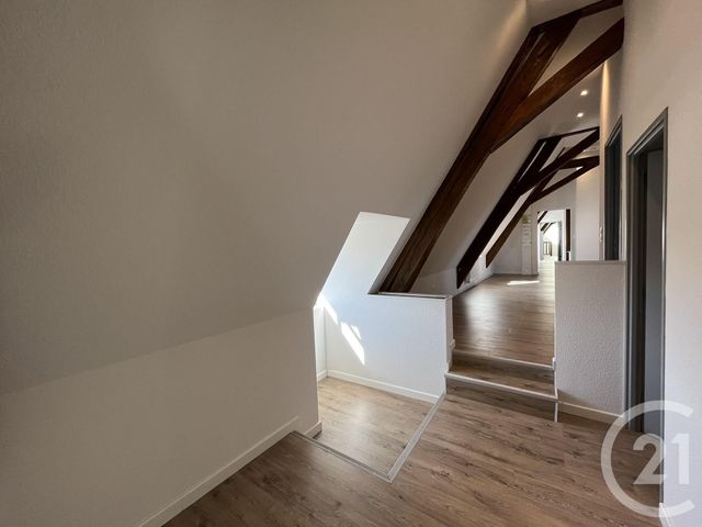 Appartement a louer  - 4 pièce(s) - 94 m2 - Surfyn