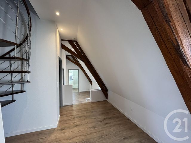 Appartement a louer  - 4 pièce(s) - 94 m2 - Surfyn