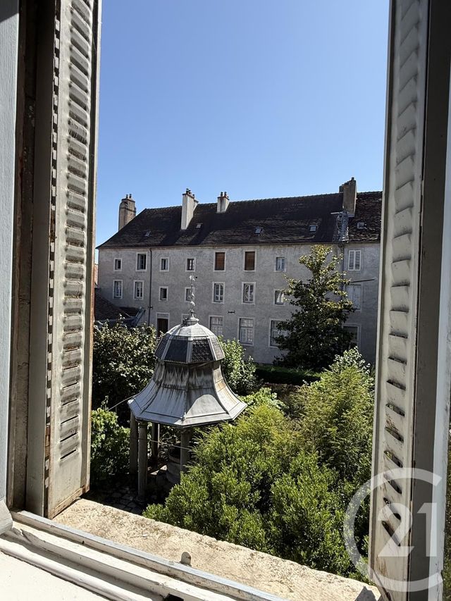 Appartement F3 à vendre - 5 pièces - 125 m2 - Dole - 39 - FRANCHE-COMTE