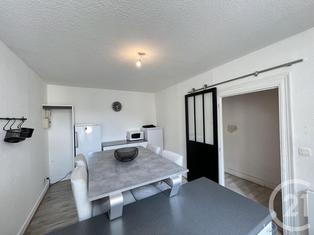 Appartement a louer - 2 pièce(s) - 50 m2 - Surfyn