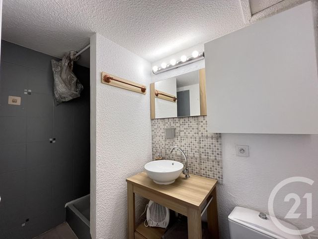 Appartement a louer - 2 pièce(s) - 50 m2 - Surfyn