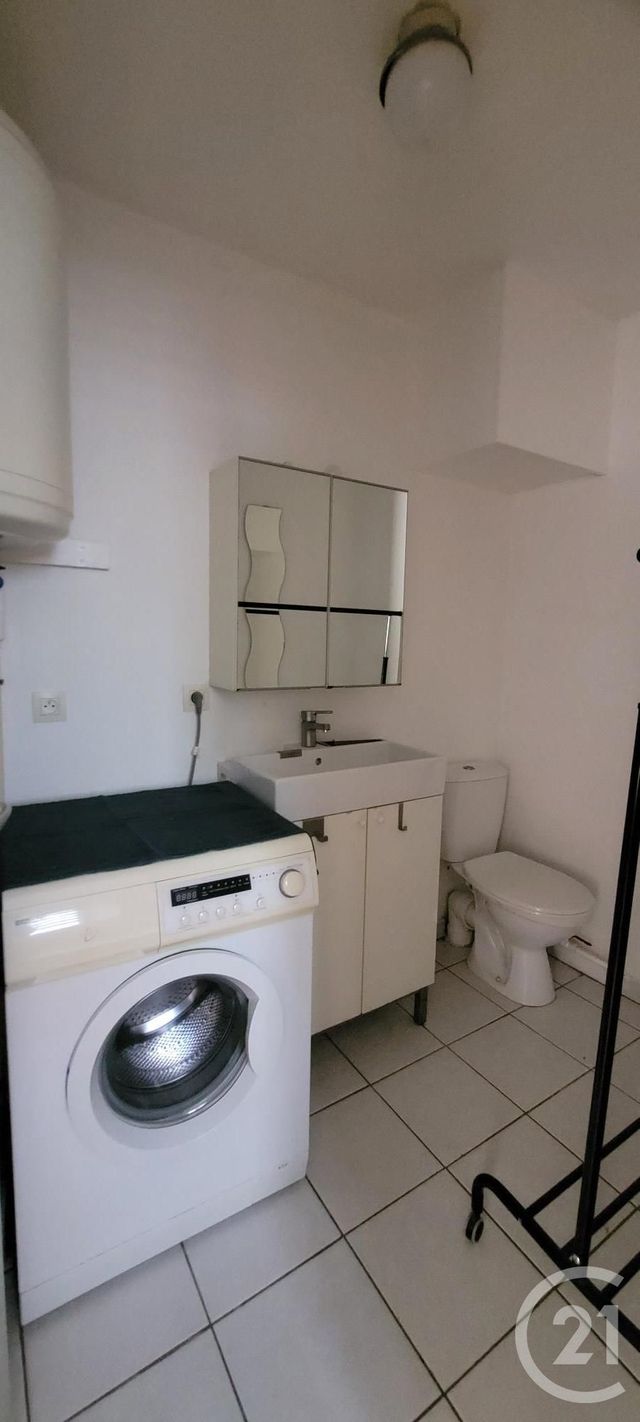 Appartement F1 bis &agrave; louer - 2 pi&egrave;ces - 27,19 m2 - Dole - 39 - FRANCHE-COMTE