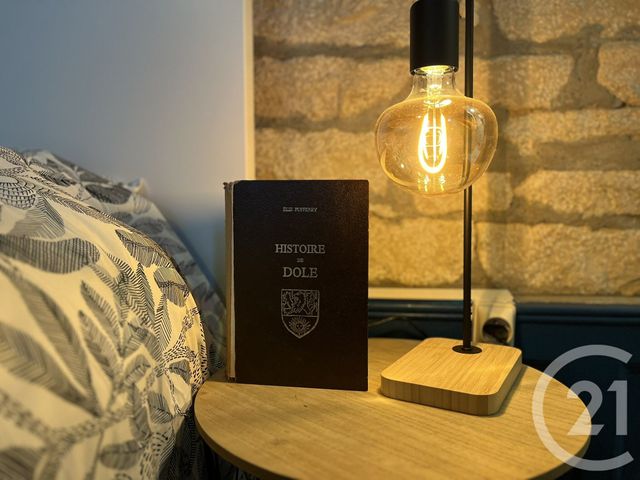 Appartement T1 &agrave; louer - 1 pi&egrave;ce - 23,04 m2 - Dole - 39 - FRANCHE-COMTE