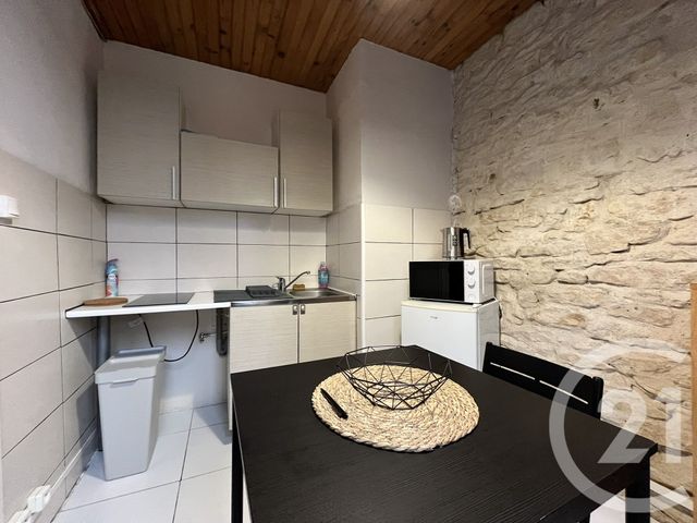 Appartement T1 &agrave; louer - 1 pi&egrave;ce - 23,04 m2 - Dole - 39 - FRANCHE-COMTE