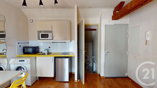 Appartement &agrave; louer - 2 pi&egrave;ces - 20,37 m2 - Dole - 39 - FRANCHE-COMTE