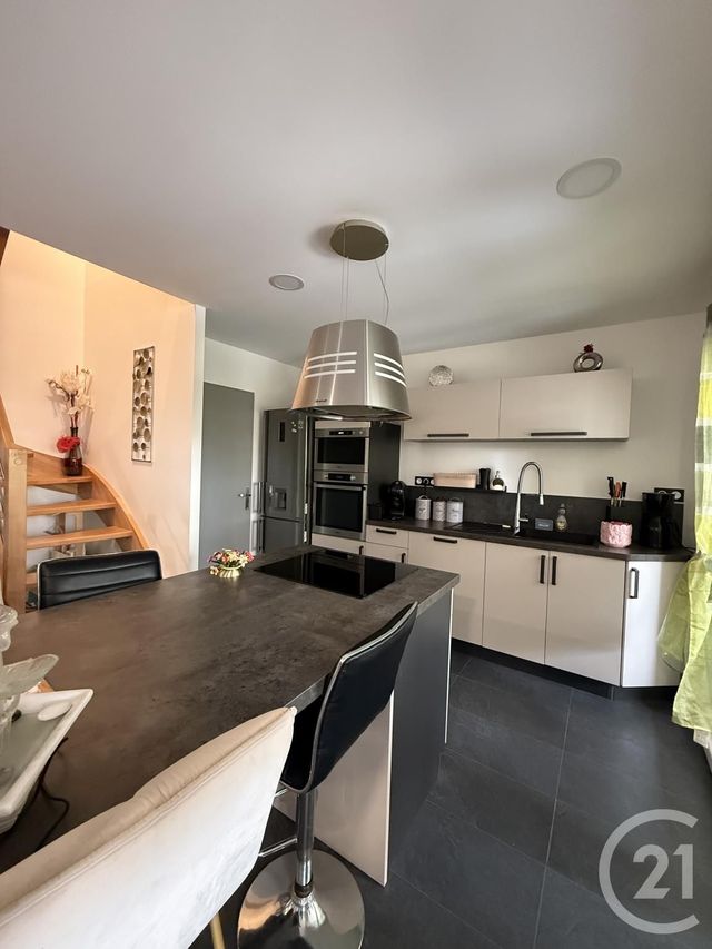 Appartement F3 &agrave; vendre - 4 pi&egrave;ces - 84 m2 - Foucherans - 39 - FRANCHE-COMTE